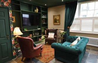 Samuels' a duplex apartment by Spires Accommodation in Lichfield City Centre - Foto 66