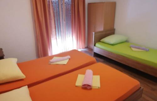 Apartman with Adriatic view "Biočić" - Foto 12