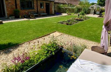 Eclectic Barn - Pergola & Dog-Friendly Garden - Photo 23