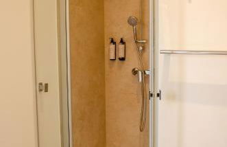 HOMELY STAY Studio 4 - Chic Self-Check-In Room for Short Stays - Foto 12