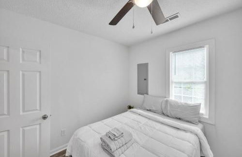 Quiet Family Home - Downtown, Pet Friendly, 4 Beds - Foto 22