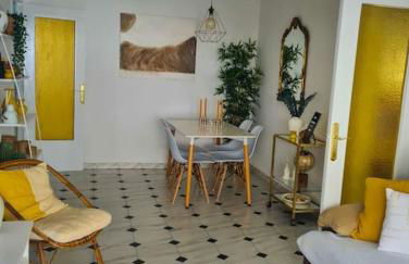 Nice beachside 2-BD apt near Barcelona - Foto 14