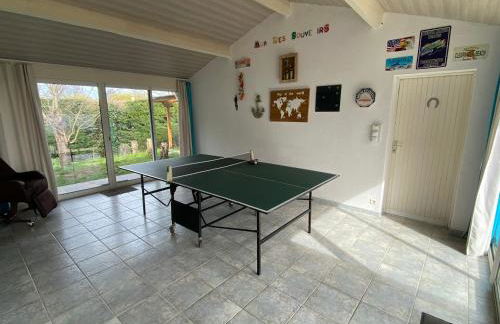 La Maison des Hirondelles, piscine, billard, ping pong, 3 terrasses et jardin - Foto 15