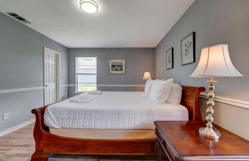 Charming Palm Bay Retreat with Garden - Foto 45