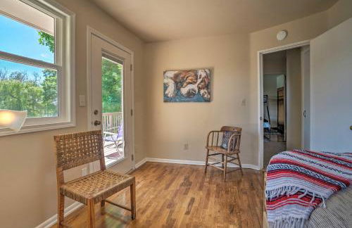 Lake House with Hot Tub - 1 Mi to Surf n Slide - Foto 23