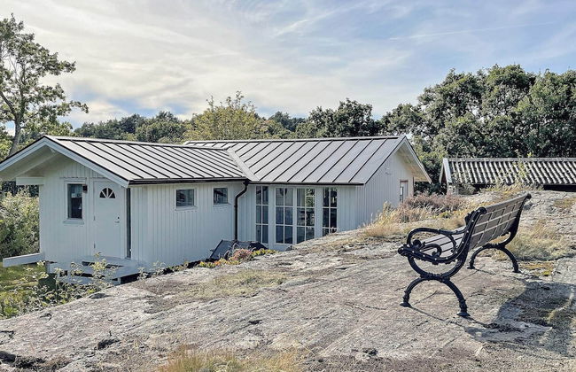 Magical Seaside Retreat on Tjorn-by Traum - Photo 30