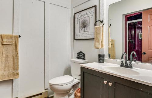 Woodburn Group Getaway Endless On-Site Fun! - Foto 24