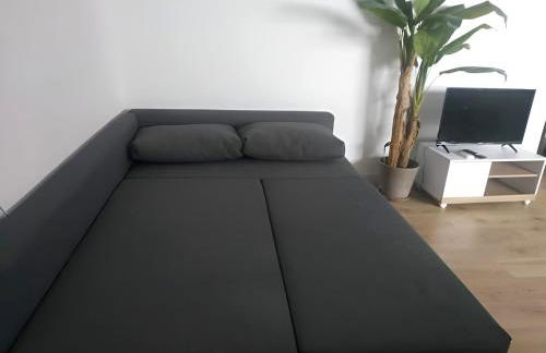 Apartamento nuevo y tranquilo con acceso independiente - Photo 8