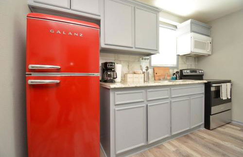 SuperValue Suite #5 @ East End Revitalized - Foto 14