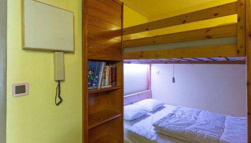 Studio cabine 6 personnes au pied des pistes à Gourette, séjour avec balcon, parking - FR-1-400-117 - Foto 3