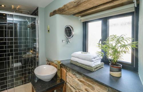 Becket's Barn - Photo 21