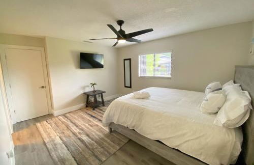 Cozy Coral Cottage with Tiki Hut, Mini Golf, Arcade and Grill - Foto 7