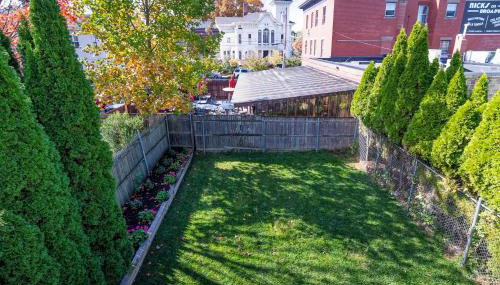 Walk Everywhere | 2-Bedroom House w/ Backyard - Foto 4