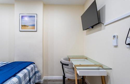 Luxe Retreat 2 Bedroom Hideaway Minutes from NYC - Foto 3