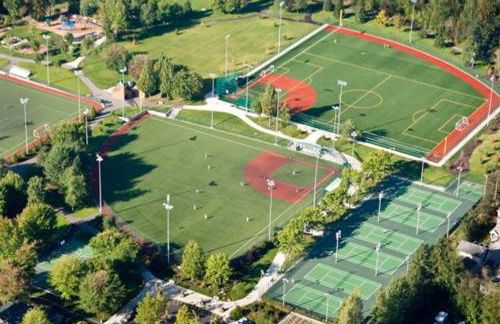 5BR Gem Walk to Microsoft and Near Redmond DT - Foto 52