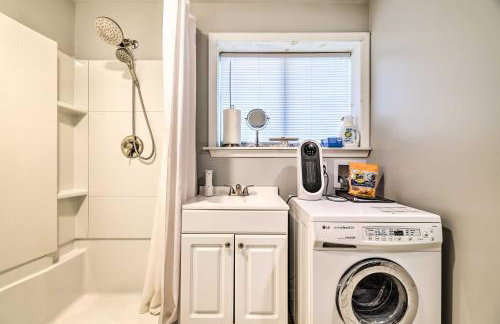 Walk to Lake Game Room Getaway in Pocono Summit! - Foto 23