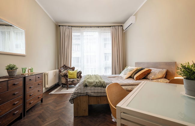 3 BDR Top Center Artistic Apartment - 115 m2 - Photo 10