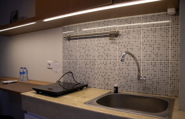 Modern And Classic 1Br At Evenciio Apartment - Foto 8