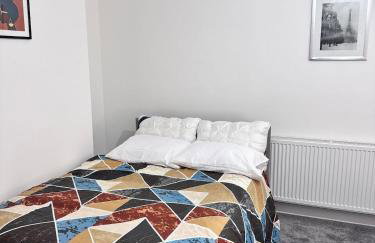 Modern 4 Bedroom House Sleeps 10 Free Parking Liverpool - Foto 27
