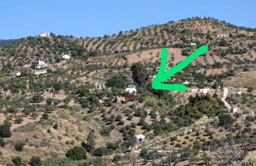Künstlerhaus Finca Madreselva mit atemberaubenden Weitblick mit Infinitypool, kleinen Teichen und vielen Sitzplätzen in Tolox Malaga im Nationalpark Sierra de las Nieves, ideal für Entspannung, aber auch zum Wandern - Foto 36