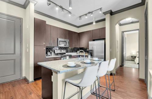 Cozy 2BR- Pool,Gym,Pkng,Near BOK Ctr&Arts Dstrct - Photo 60