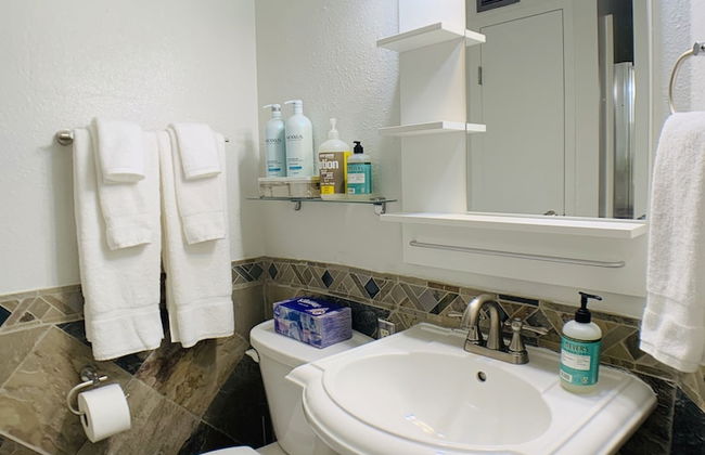 Pikes meets CapHill-Convention Center - Photo 16