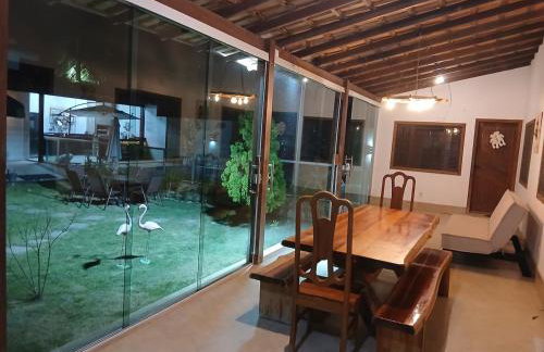 Linda casa com piscina, quiosque e churrasqueira a 150 metros da praia - Foto 15