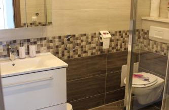 Apartment Lucky with Jacuzzi - Photo 36