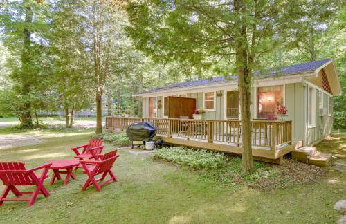 Pine Cottage Duplex with Deck Walk to State Park! - Foto 23