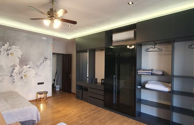 The Pearl of Nizami Street - Foto 1