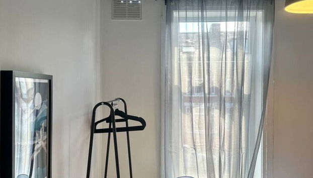 Large Five Bedroom Home with parking - Foto 4, Quarto