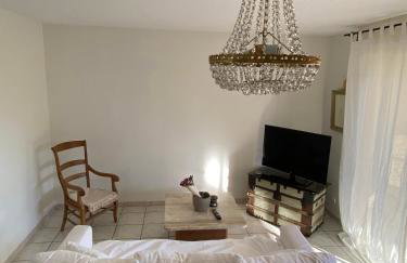 Grand appartement en résidence calme avec piscine - Foto 1