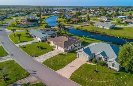 Newley Built Oasis Heated Pool Waterfront retreat - Foto 44