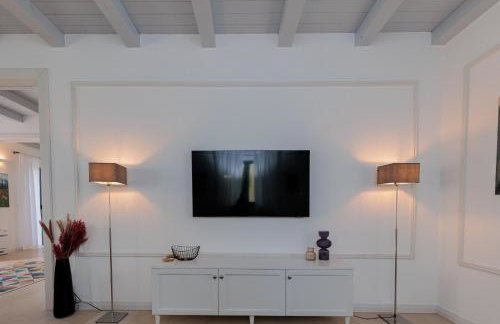 Seafront Villa Adriatica with pool - Photo 17