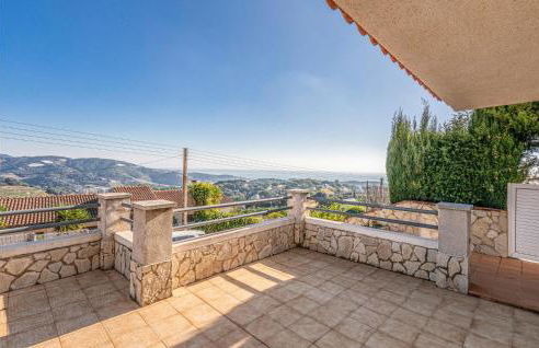 Gorgeous Home In Sant Cebrià De Vallalt - Foto 13