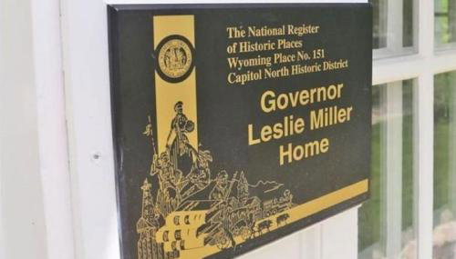 Governors Home - Photo 2