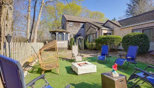 1 Mi to Beach East Sandwich Getaway with Gazebo! - Foto 3