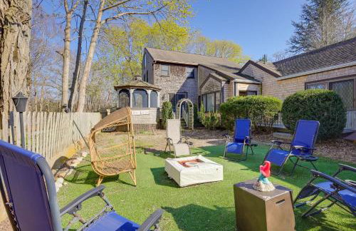 1 Mi to Beach East Sandwich Getaway with Gazebo! - Foto 3