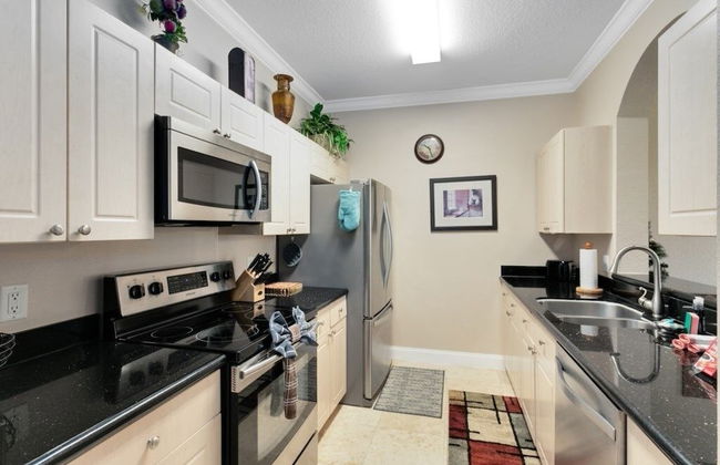 Spacious 3 Bed, 2 Bath Condo In Gated Community 3 Bedroom Condo by RedAwning - Foto 9