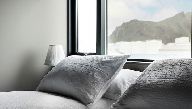 Pier Apartments - Photo 2, Room