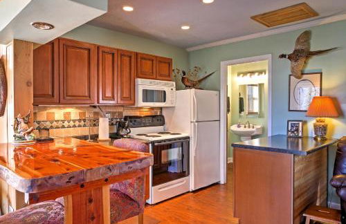 Paradise Cove Cabin with Boathouse and Dock - Foto 7