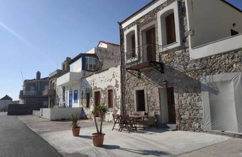 Seafront two-storey house in Kardamyla - Foto 41