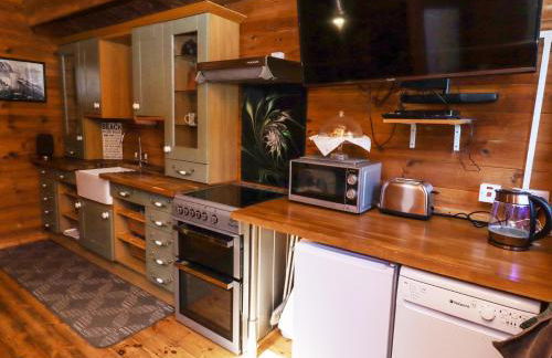 Aurora Skies - Photo 14