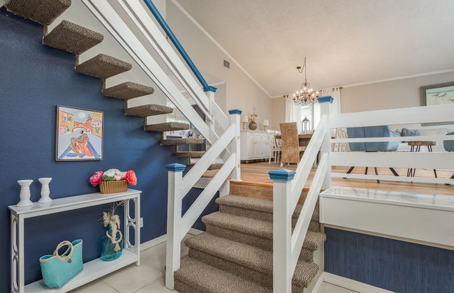 Great 6BR for All Ages/Heated Pool 5 Min to Beach by RedAwning - Foto 61