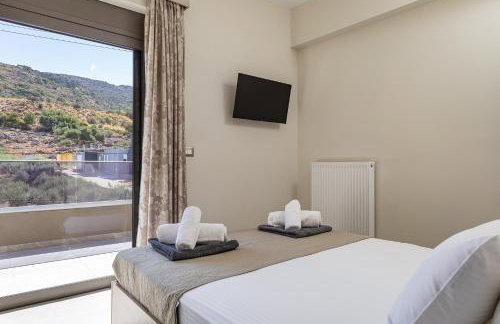 Chris and Stratos villa with private ecologic pool and kid's playground! - Foto 10