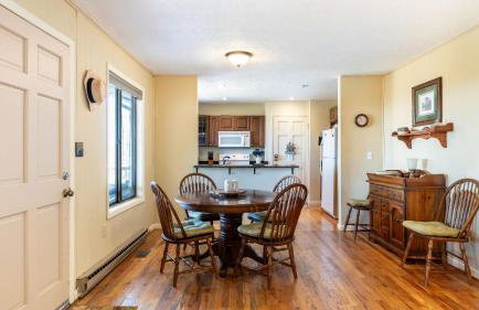 Deck w/ Forest Views, Ping Pong Blue Ridge Mtn Escape Ash Vale by Avantstay - Foto 24