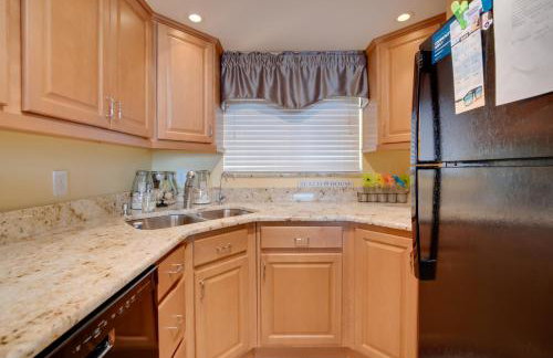 Pool Access Waterfront Hudson Condo! - Foto 13