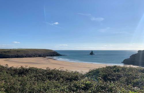 Family-friendly cottage - walk to stunning beach - Foto 28