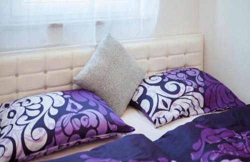 La Perla Apartments - Photo 33