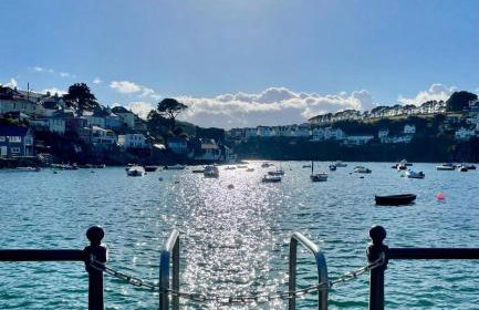 Enchanting Harbourside Cottage with Panoramic Views - Foto 34